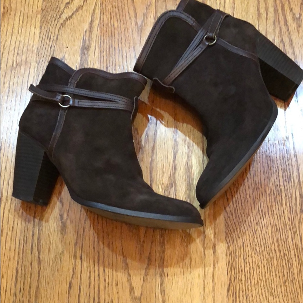 Booties - Picture 3 of 5